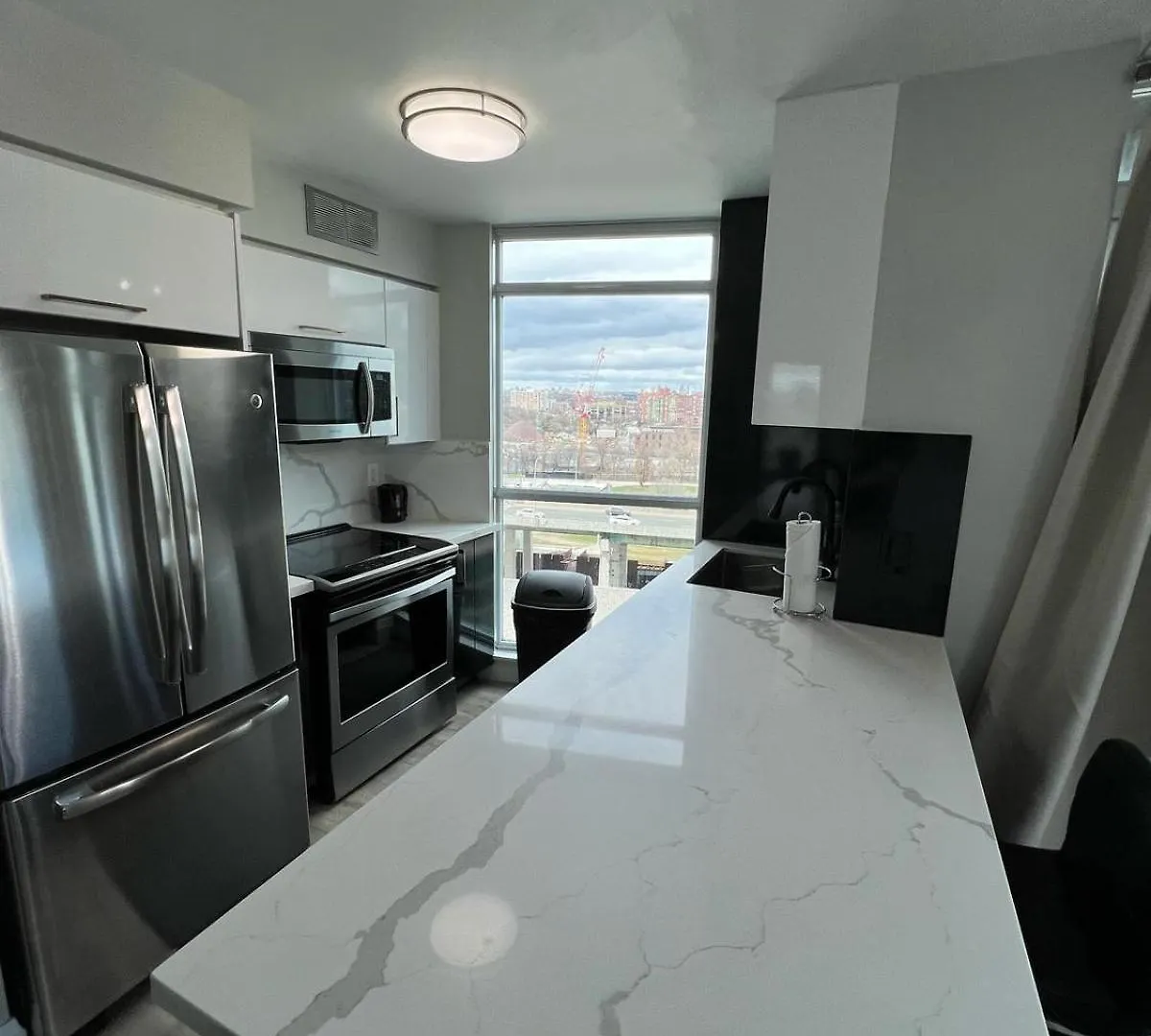 Downtown Toronto Stay With Stunning Views & Free Parking 0*,  Canada
